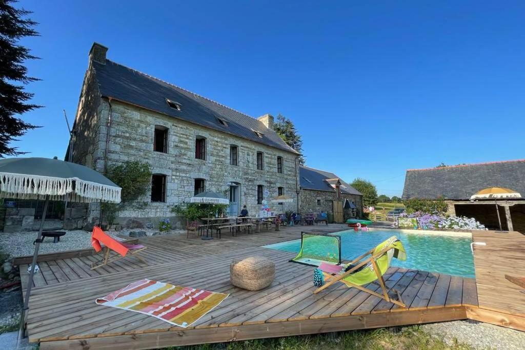 Villa La Lande du Rest - Le Quillio Magnifique ancienne ferme de notables avec piscine chauffée Exterior foto
