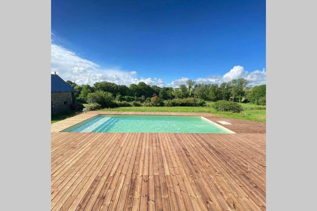 Villa La Lande du Rest - Le Quillio Magnifique ancienne ferme de notables avec piscine chauffée Exterior foto